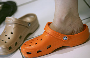 crocs